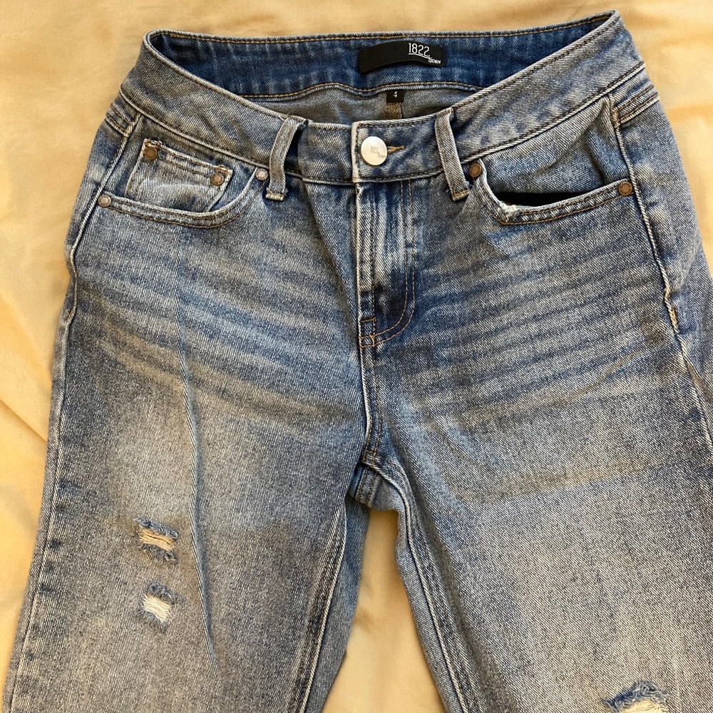 ripped mom jeans